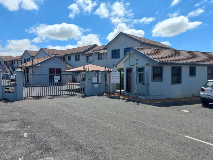 2 Bedroom Property for Sale in Brackenfell South Western Cape